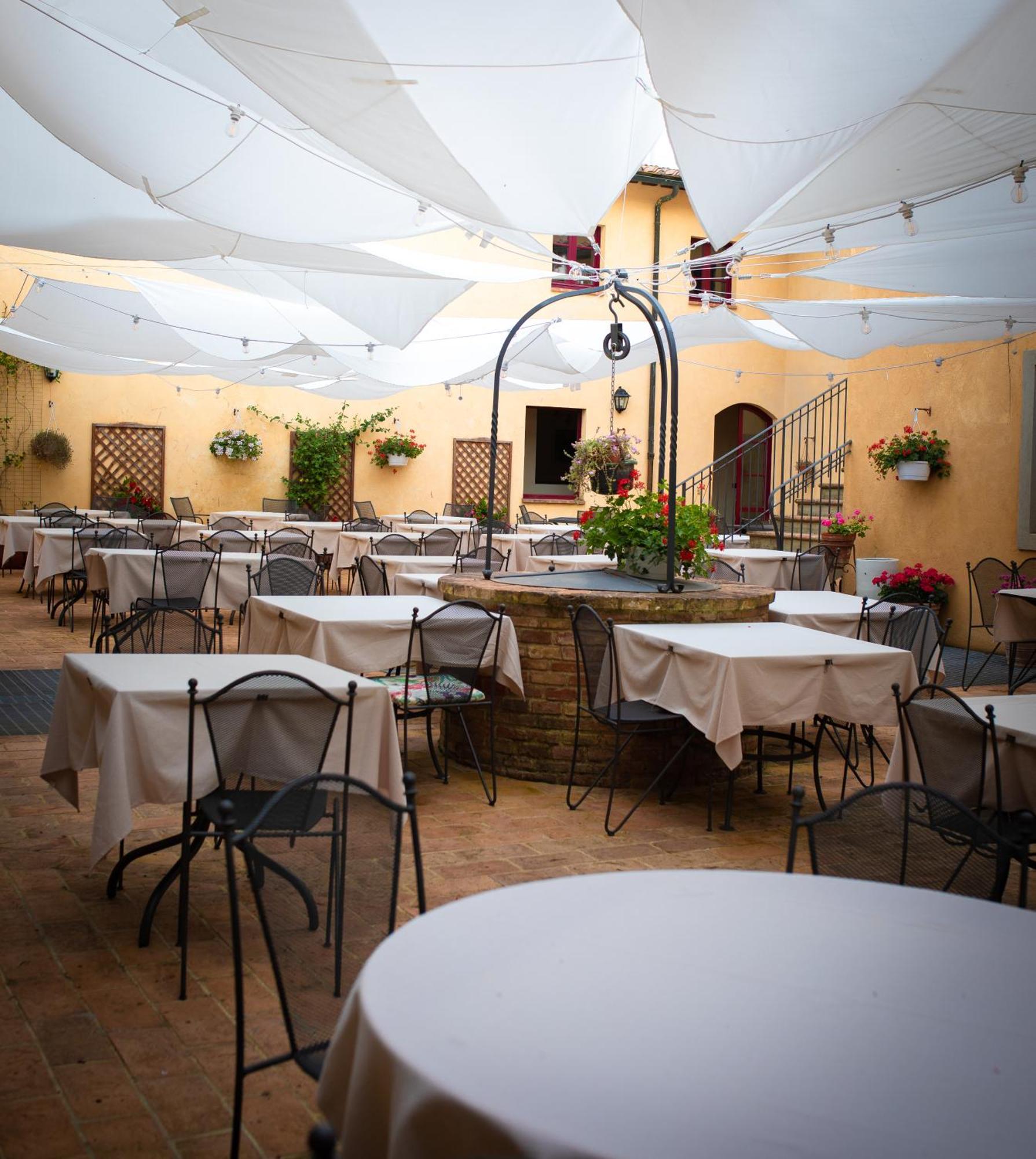 Hotel & Restaurant Casolare Le Terre Rosse San Gimignano Exterior photo